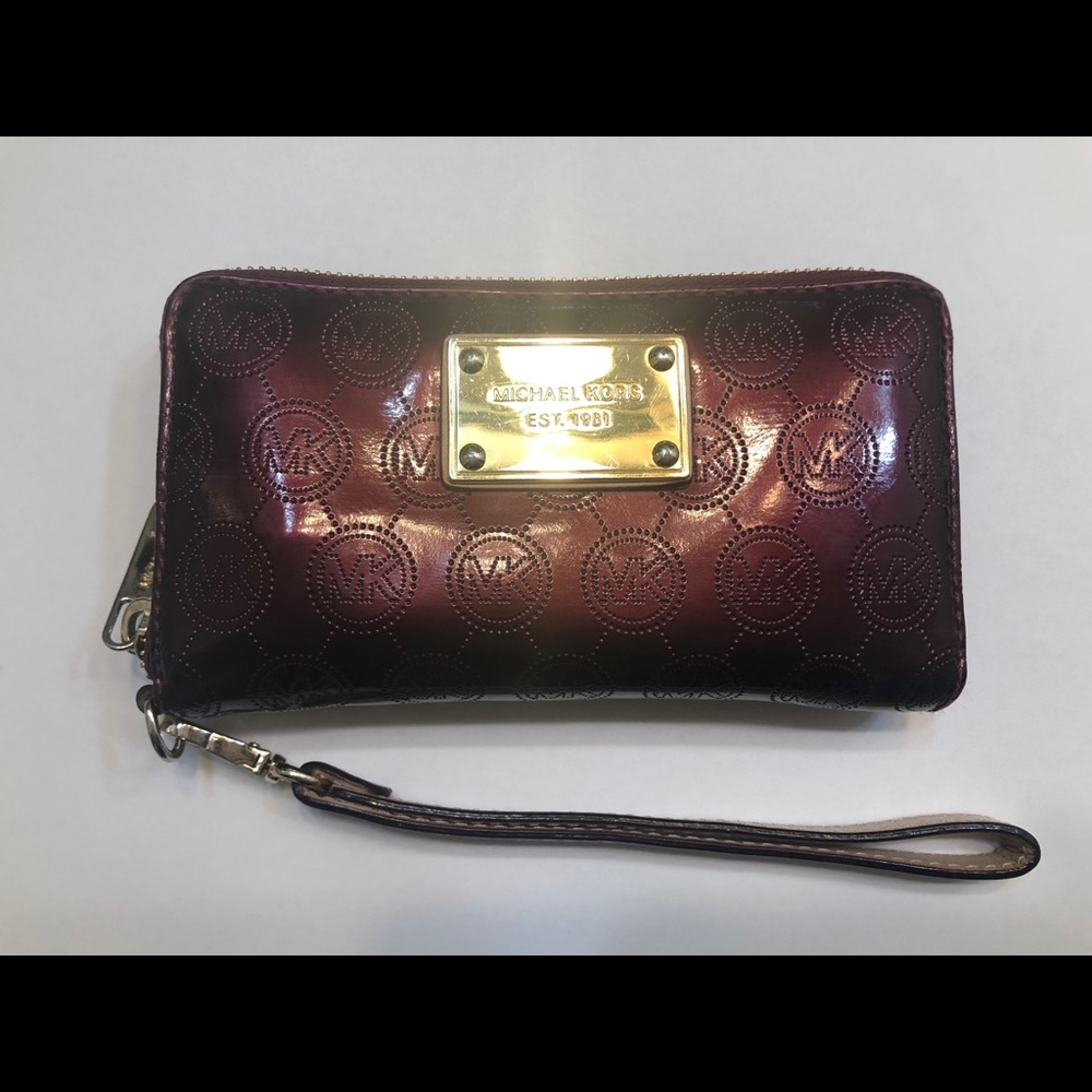 Michael Kors Logo Wristlet